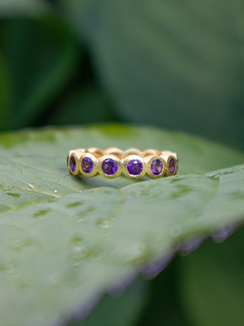 Aria Infinity Band Ring